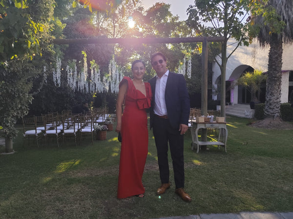  con Vestido Rojo