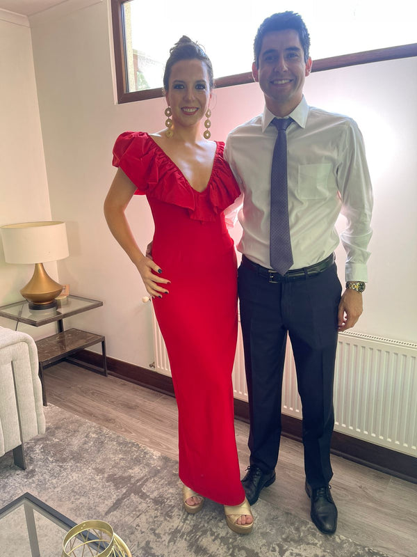  con Vestido Rojo