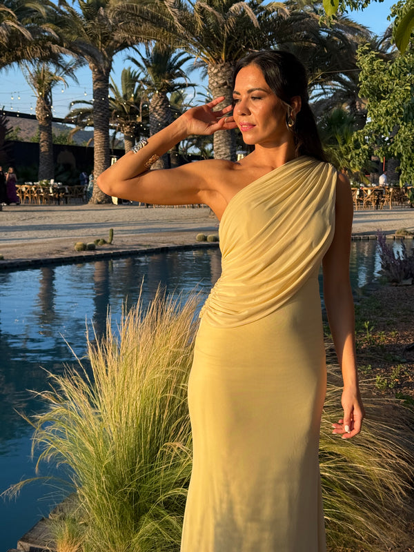  con Vestido Hera Amarillo