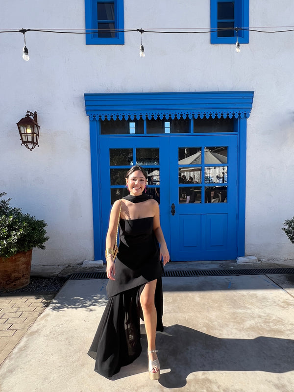  con Vestido Monaco Negro