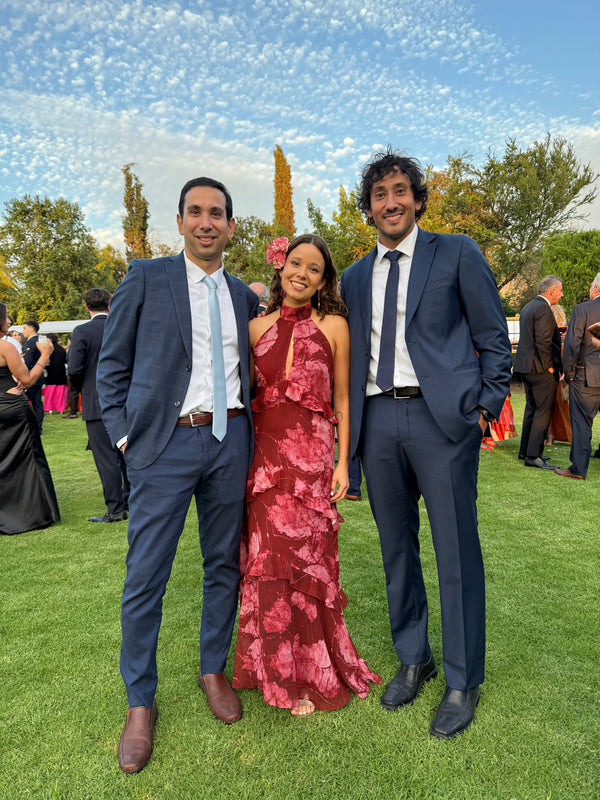 con Vestido Rosario Estampado