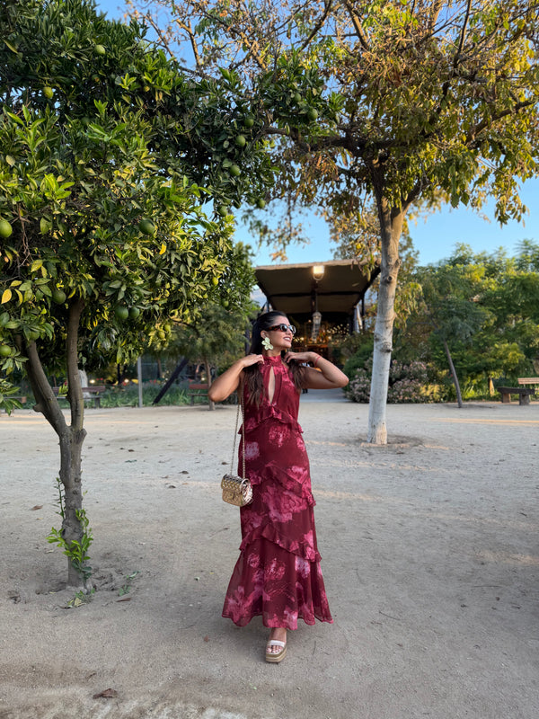  con Vestido Rosario Estampado